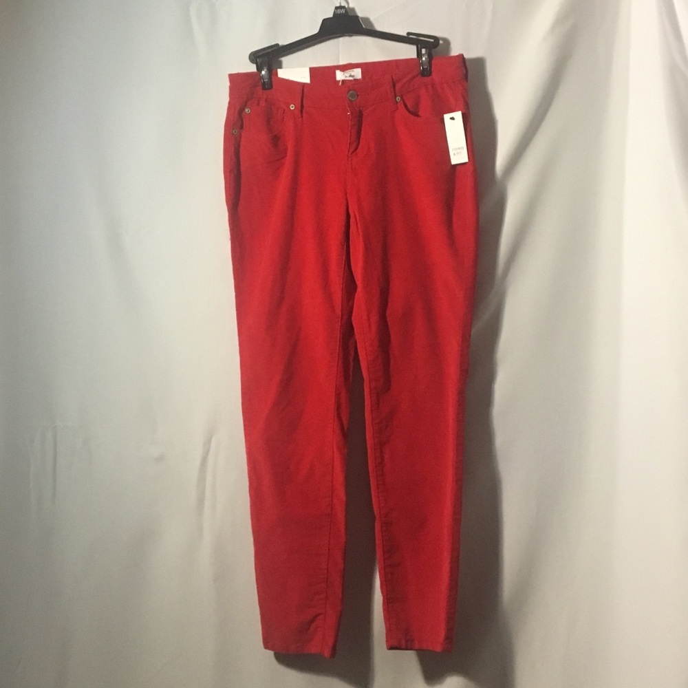 Crown and Ivy Red skinny pants